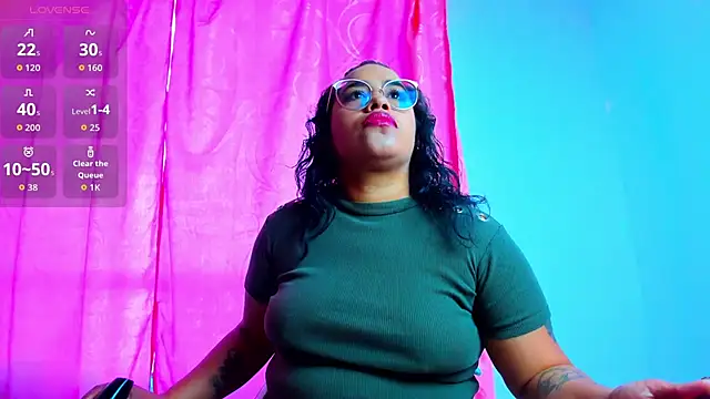 Tita dirty online show from 12-18-25, 01:15