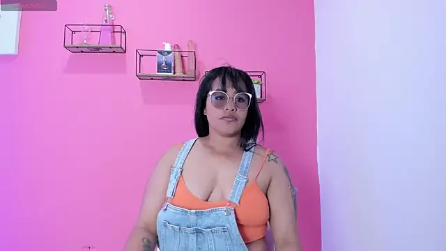 Snapshot of Tita_dirty chatting on 01-30-25, 02:15 Tita dirty online show from 01-30-25, 02:15