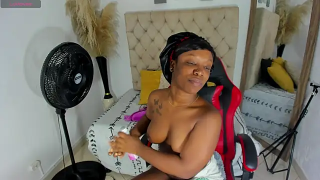 helena copper  online show from 12-01-25, 09:37