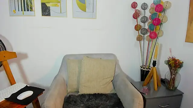 Snapshot of helena_copper_ chatting on 02-04-26, 03:23 helena copper online show from 02-04-26, 03:23