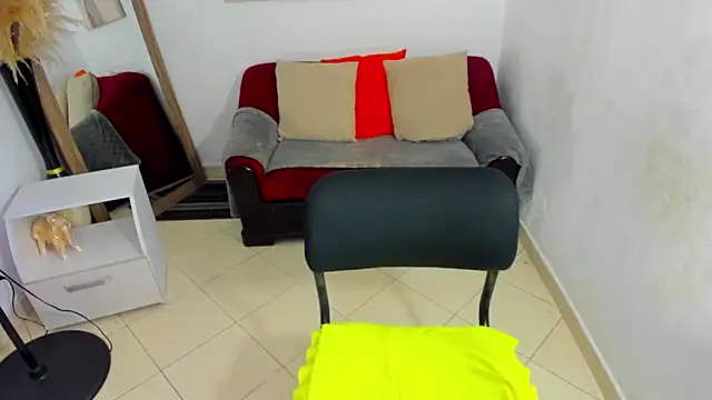 helena copper  online show from 03-13-25, 04:16