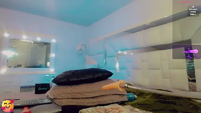  ChanellR  online show from 03-11-25, 03:58