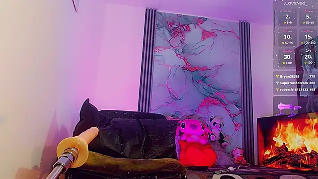  ChanellR  online show from 10-08-25, 07:36