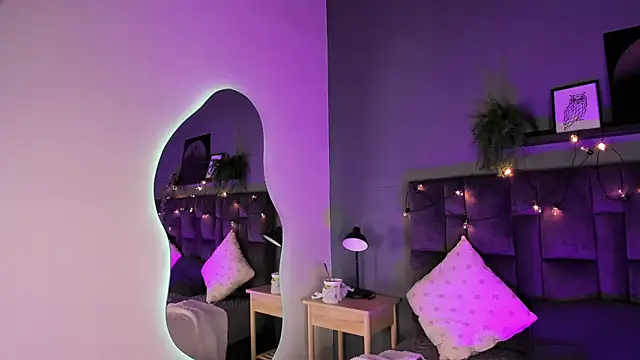 rachellmartinez online show from 11-22-25, 11:42