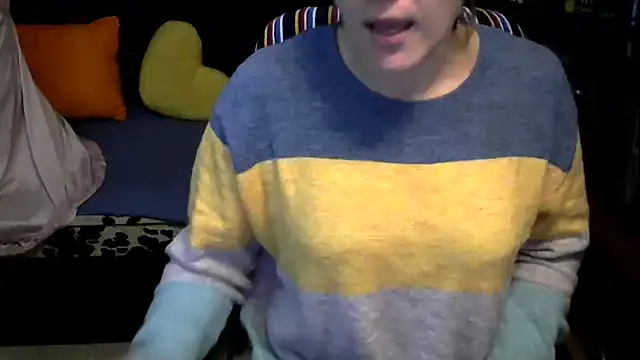 wLESLYMOSw online show from 10-24-25, 09:08