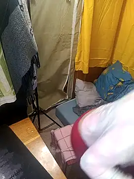 wLESLYMOSw online show from 03-08-25, 06:58