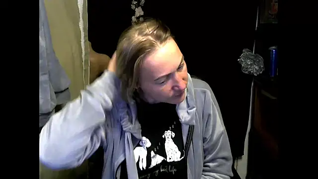 wLESLYMOSw online show from 09-27-25, 05:30