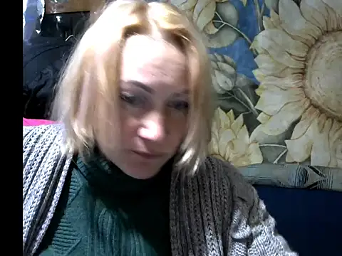 wLESLYMOSw online show from 03-19-26, 03:12