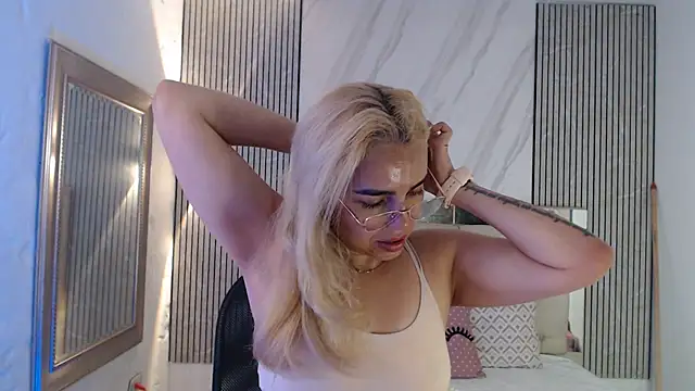ashley  tylor online show from 06-09-26, 03:24