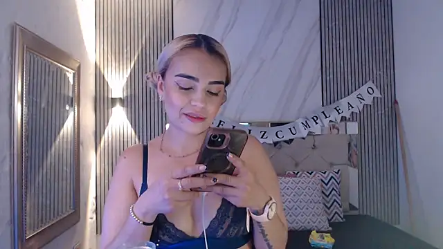 ashley  tylor online show from 04-28-26, 08:24
