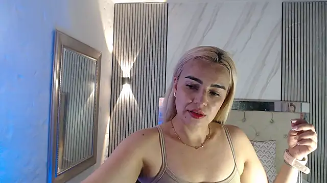 ashley  tylor online show from 06-10-26, 07:04