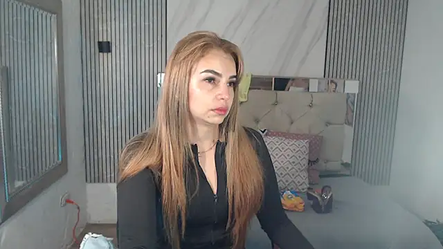 Snapshot of ashley__tylor chatting on 09-23-25, 11:01 ashley tylor online show from 09-23-25, 11:01
