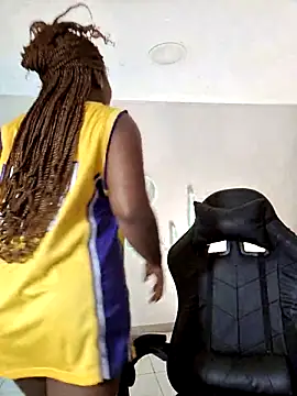 EmmaSanzz  online show from 12-14-25, 11:27