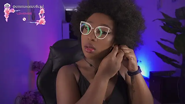 EmmaSanzz  online show from 05-09-26, 12:08