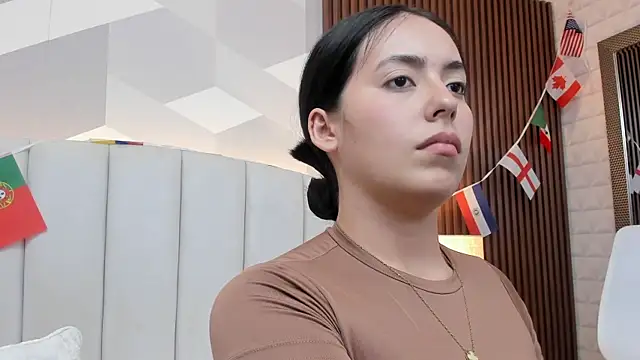 Julietasantos   online show from 07-16-26, 06:27