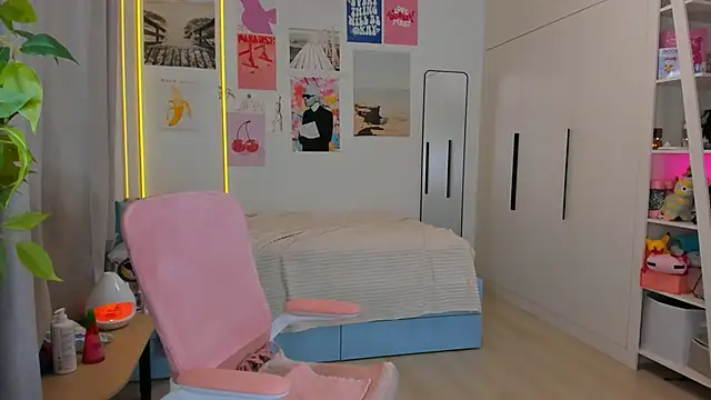 Lily Young online show from 03-26-26, 03:16