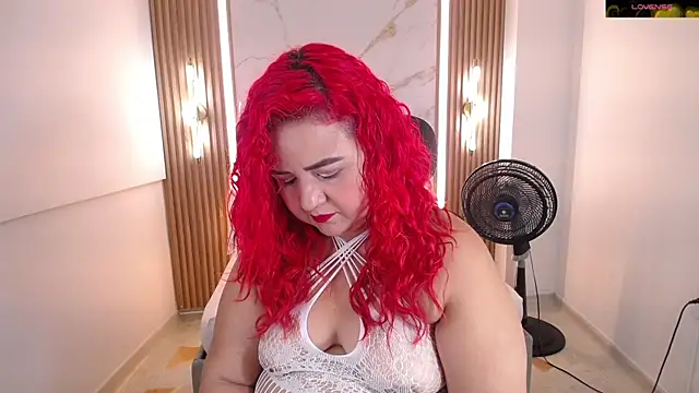 Snapshot of Mariana_Rojas chatting on 06-04-26, 06:18 Mariana Rojas online show from 06-04-26, 06:18