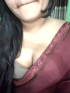 Snapshot of Kotha_-Moni chatting on 05-24-26, 04:40 Kotha -Moni online show from 05-24-26, 04:40