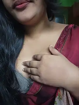Snapshot of Kotha_-Moni chatting on 05-22-26, 01:25 Kotha -Moni online show from 05-22-26, 01:25