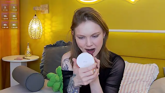 lessysweety online show from 02-20-26, 03:47