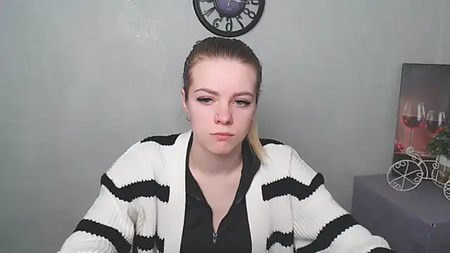 AliceFlirtt  online show from 03-05-25, 02:45