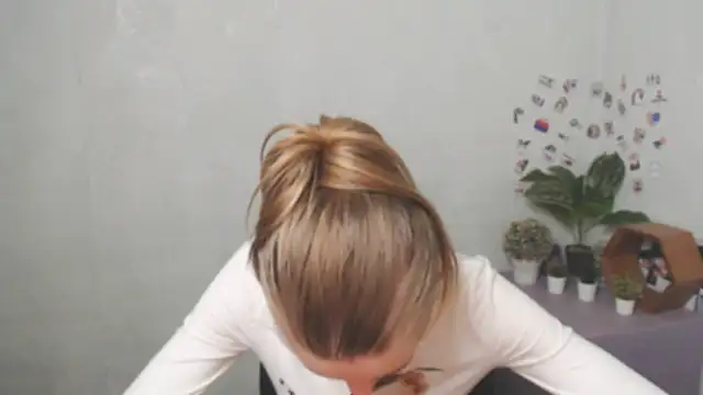 AliceFlirtt  online show from 12-15-25, 12:55