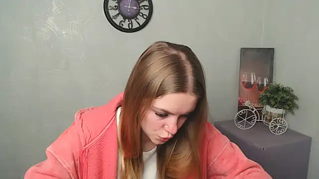 AliceFlirtt  online show from 02-26-25, 01:43