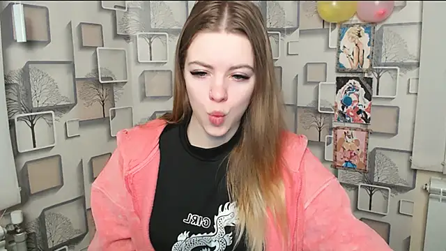 AliceFlirtt  online show from 02-15-25, 07:49