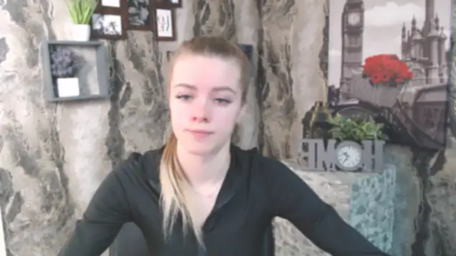 AliceFlirtt  online show from 12-05-25, 09:52