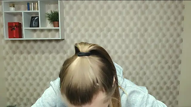 AliceFlirtt  online show from 10-16-25, 08:22
