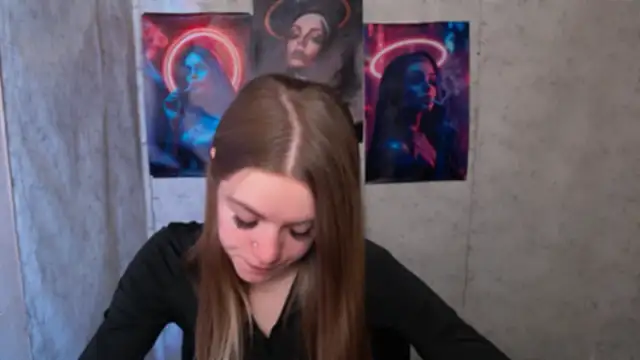 AliceFlirtt  online show from 12-04-25, 11:20