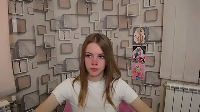 AliceFlirtt  online show from 10-07-25, 07:20