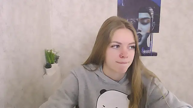 AliceFlirtt  online show from 10-13-25, 06:59
