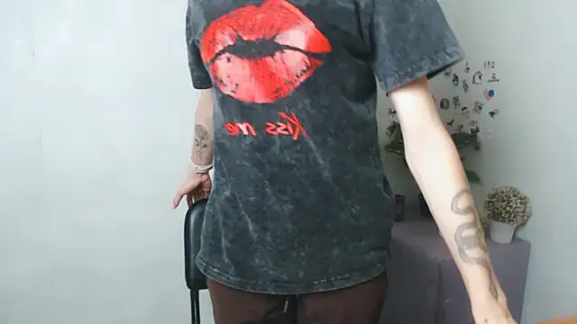 AliceFlirtt  online show from 09-09-25, 10:03
