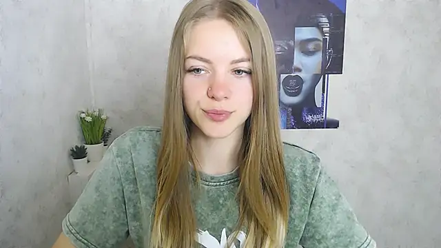 AliceFlirtt  online show from 09-13-25, 08:36