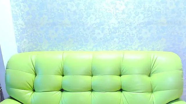 Snapshot of Vanessa_Florence chatting on 06-06-26, 01:33 Vanessa Florence online show from 06-06-26, 01:33