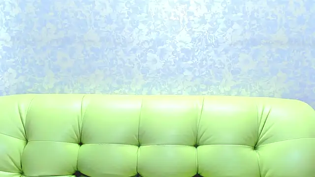Snapshot of Vanessa_Florence chatting on 06-28-26, 01:23 Vanessa Florence online show from 06-28-26, 01:23