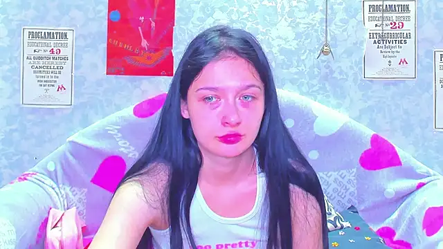 Vanessa Florence online show from 02-23-25, 01:13