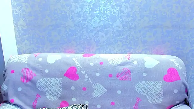 Snapshot of Vanessa_Florence chatting on 02-06-26, 01:23 Vanessa Florence online show from 02-06-26, 01:23