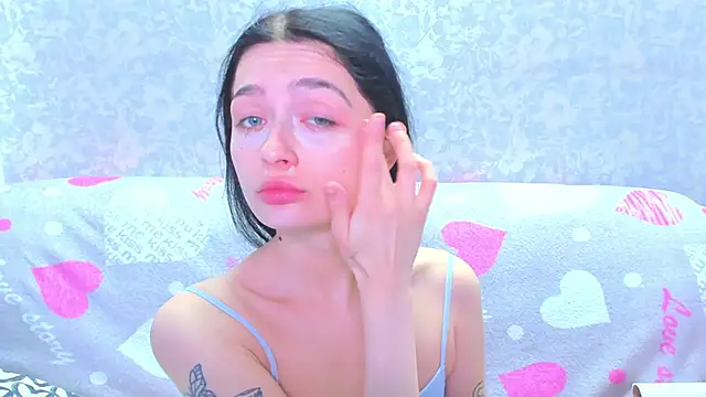 Vanessa Florence online show from 04-08-26, 01:18