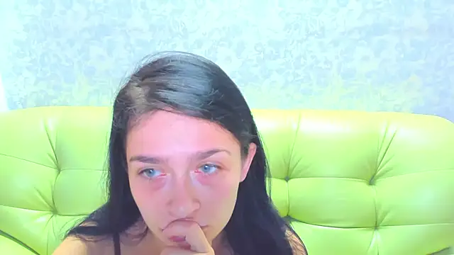 Snapshot of Vanessa_Florence chatting on 07-19-26, 01:14 Vanessa Florence online show from 07-19-26, 01:14