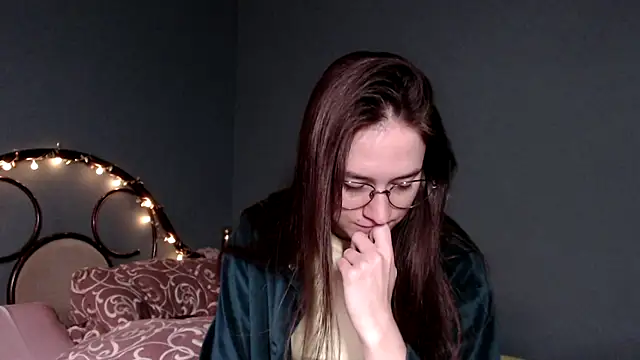 wow  kelly online show from 10-01-25, 01:48