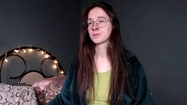 wow  kelly online show from 10-03-25, 02:18