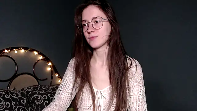 wow  kelly online show from 10-18-25, 03:14