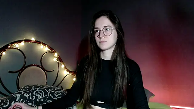 wow  kelly online show from 03-13-25, 04:12