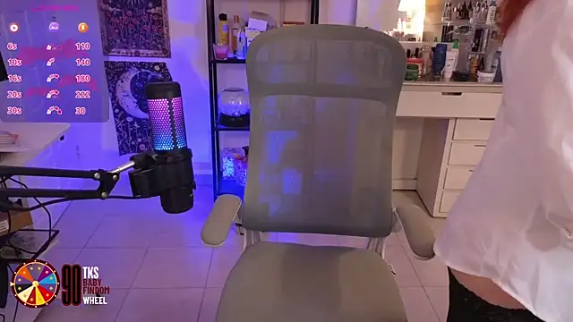 LilyVelvett online show from 11-04-25, 03:32