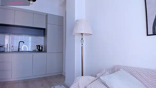 candy tyan online show from 12-12-24, 07:19