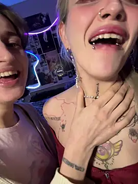 Dooubletroublee online show from 03-26-26, 01:04