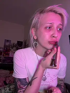 Dooubletroublee online show from 05-24-26, 03:39