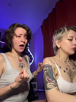 Dooubletroublee online show from 03-24-26, 11:27